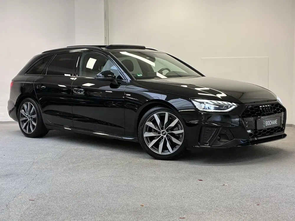 Audi A4 35 TFSI S edition Competition uit 2023, foto 7