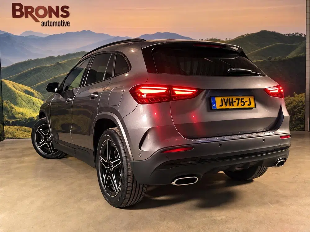 Mercedes-Benz GLA 250 e AMG-line hybrid l nieuwe auto uit 2025, foto 14