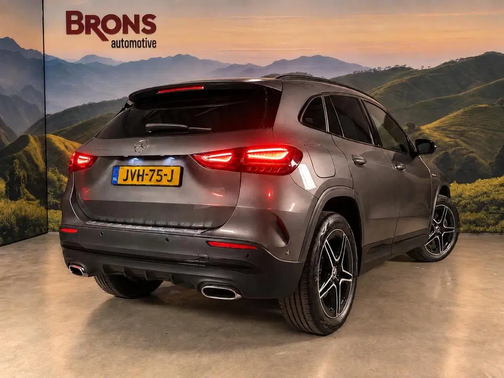 Mercedes-Benz GLA 250 e AMG-line hybrid l nieuwe auto uit 2025, foto 15