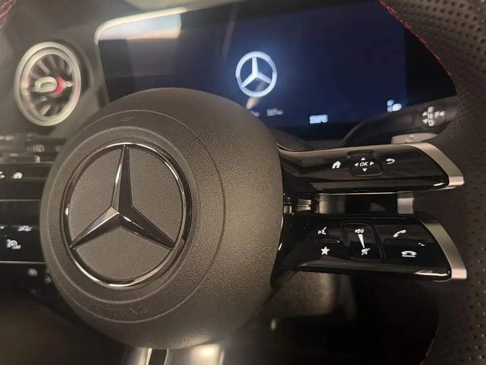 Mercedes-Benz GLA 250 e AMG-line hybrid l nieuwe auto uit 2025, foto 6