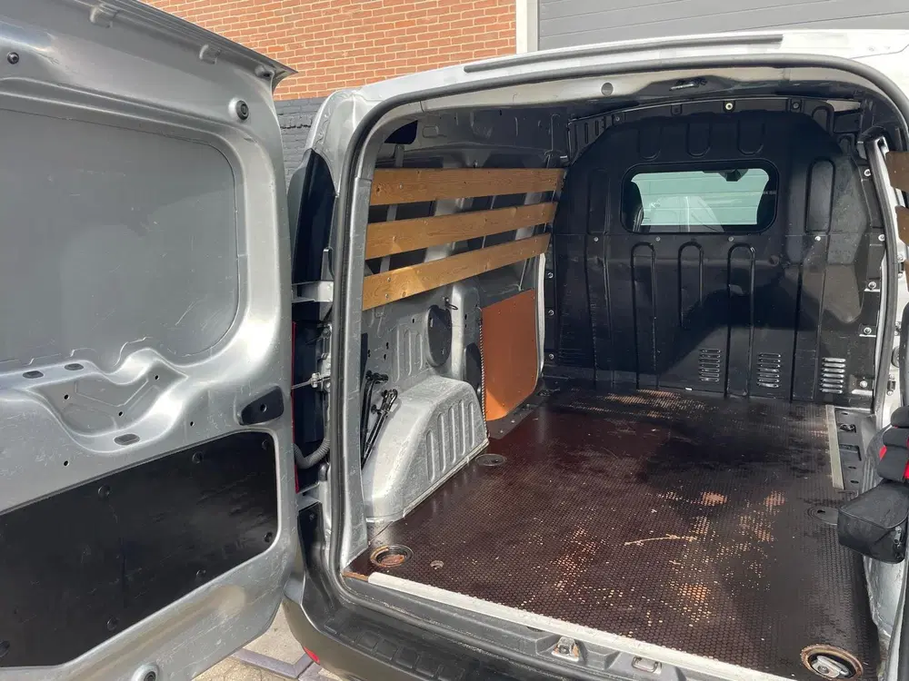 Renault Express 1.5 dCi 75 Comfort lage kilometerstand gri uit 2021, foto 12