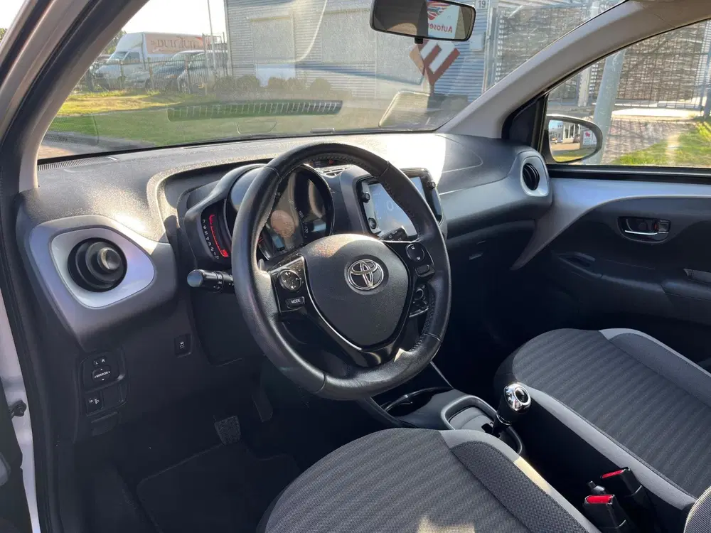 Toyota Aygo 1.0 VVT-i x-play limited Automaat uit 2019, foto 6