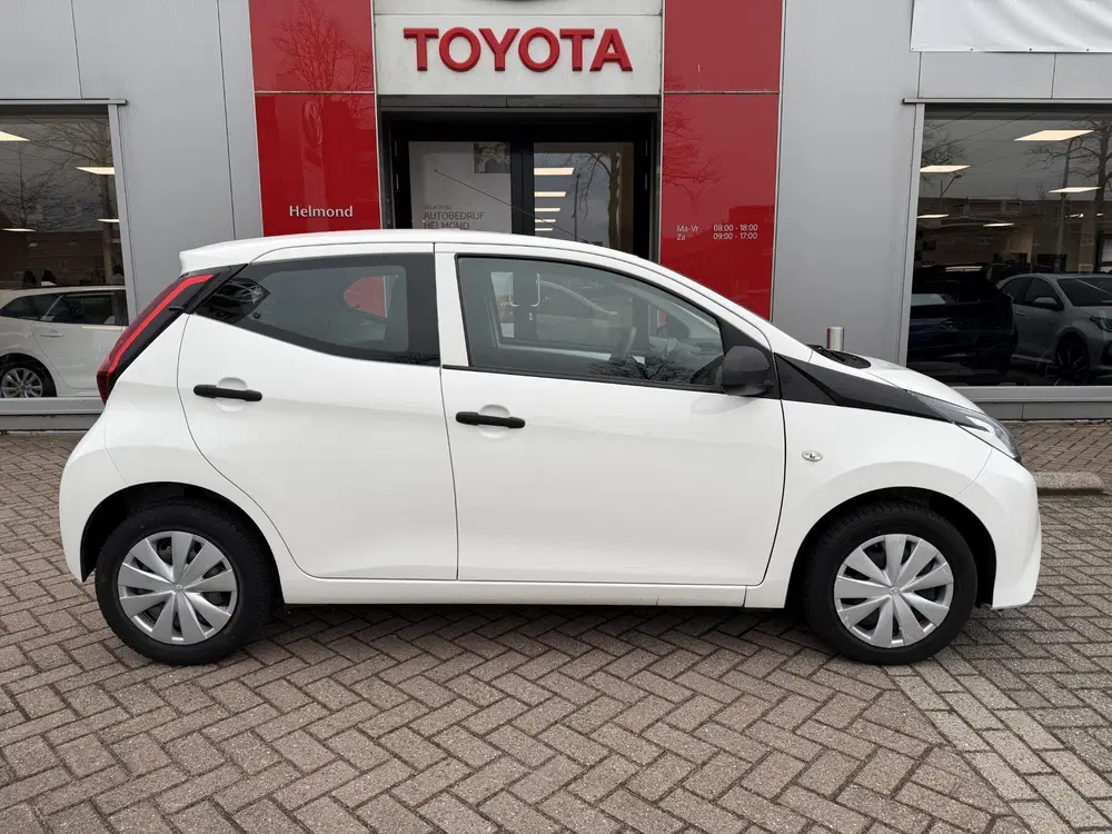 Toyota Aygo 1.0 VVT-i x-fun Eerste eigenaar uit 2020, foto 2