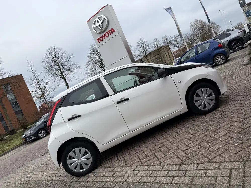 Toyota Aygo 1.0 VVT-i x-fun Eerste eigenaar uit 2020, foto 7
