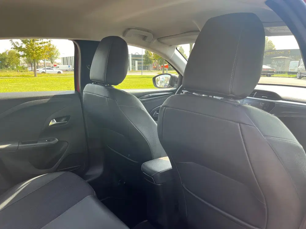Opel Corsa 1.2 Edition virtual cockpit uit 2020, foto 7