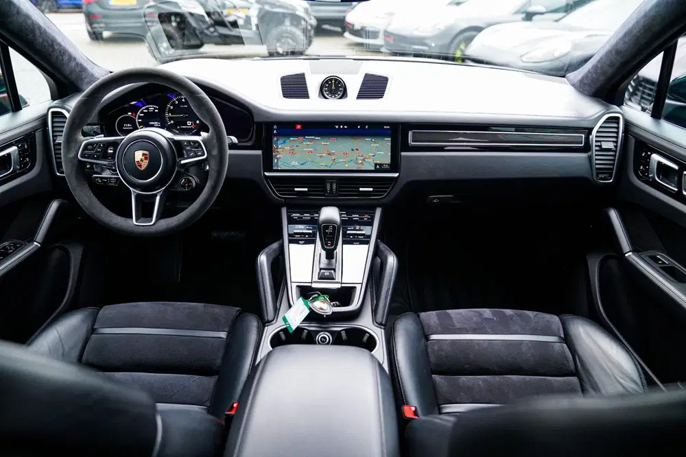 Porsche Cayenne Cayenne Coupé 3.0 E-Hybrid uit 2020, foto 2
