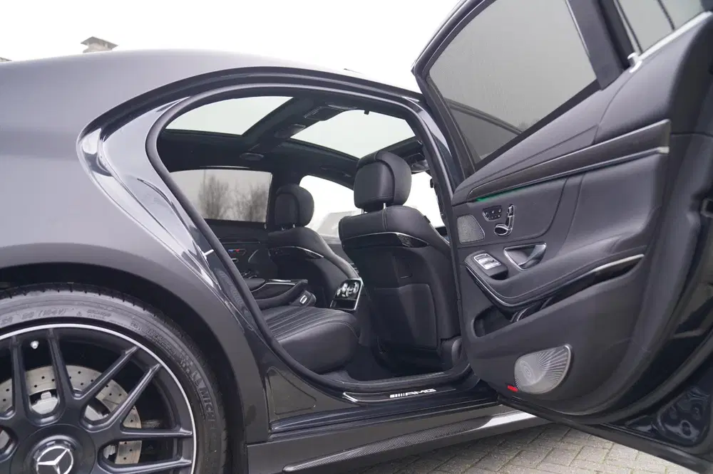 Mercedes-Benz S-Klasse AMG 63 4Matic+ Lang Premium Plus uit 2020, foto 4