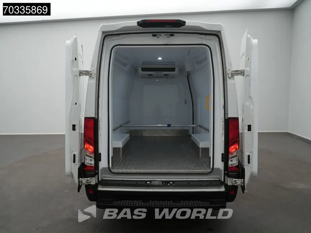 Iveco Daily Automaat Koel uit 2022, foto 9