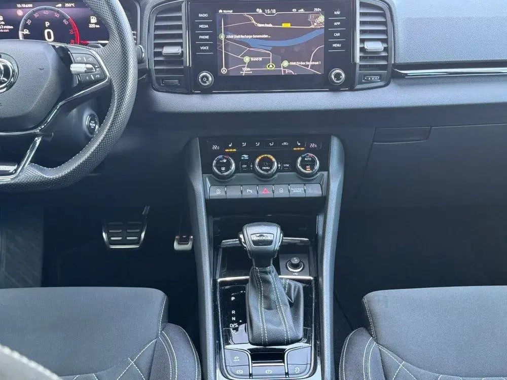 Skoda Karoq 1.5 TSI ACT SPORTLINE BUSINESS DSG Facelif uit 2022, foto 15