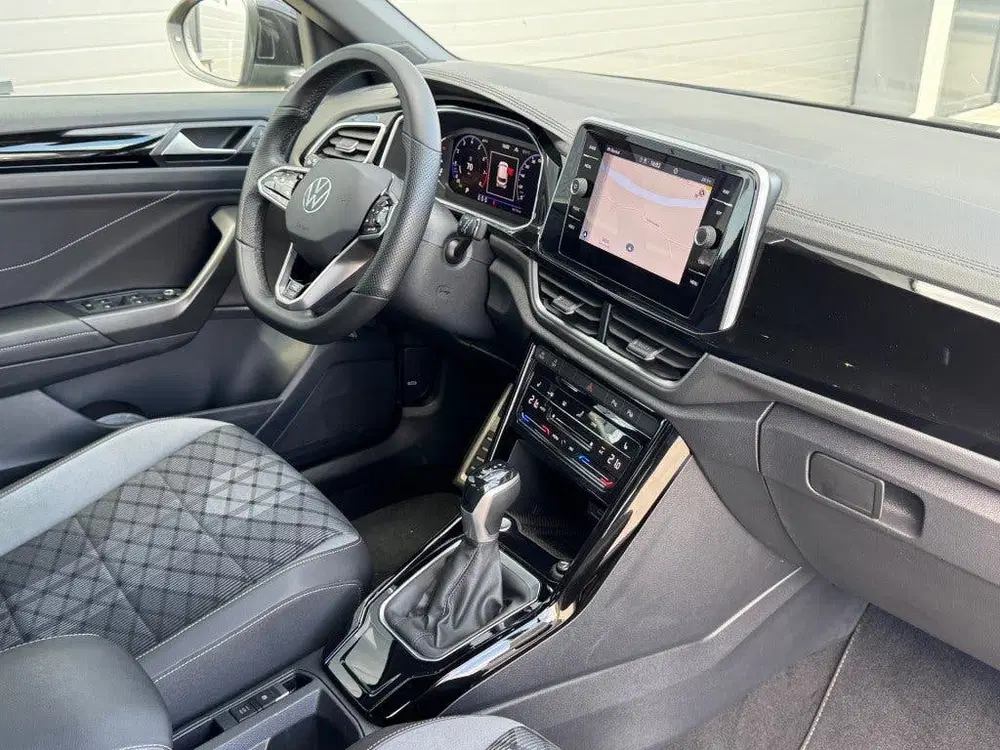 Volkswagen T-Roc 1.5 TSI DSG R-LINE BUSINESS+ Trekhaak IQ L uit 2022, foto 15