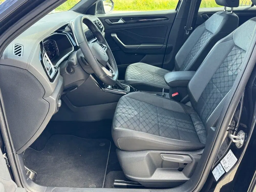 Volkswagen T-Roc 1.5 TSI DSG R-LINE BUSINESS+ Trekhaak IQ L uit 2022, foto 8
