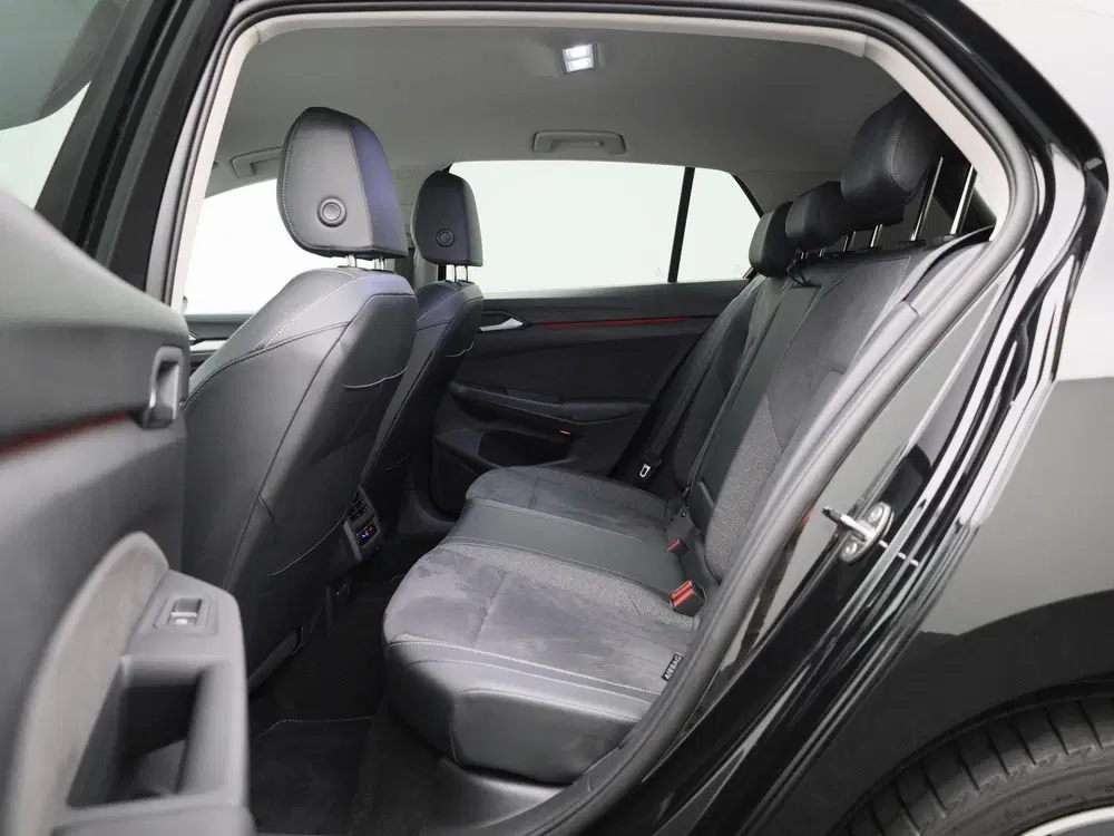 Volkswagen Golf 1.5 eHybrid Style Edition 204 PK uit 2025, foto 12