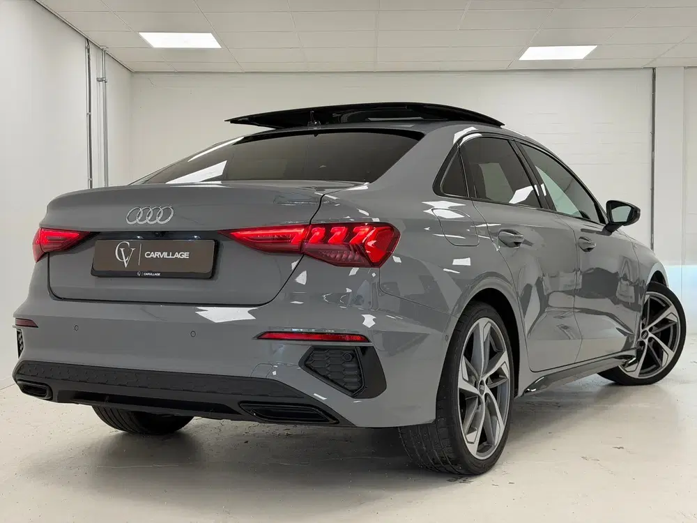 Audi A3 35 TFSI S Line uit 2021, foto 2