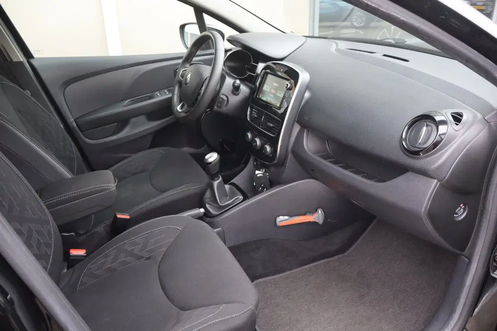 Renault Clio 0.9 TCe Limited uit 2019, foto 3