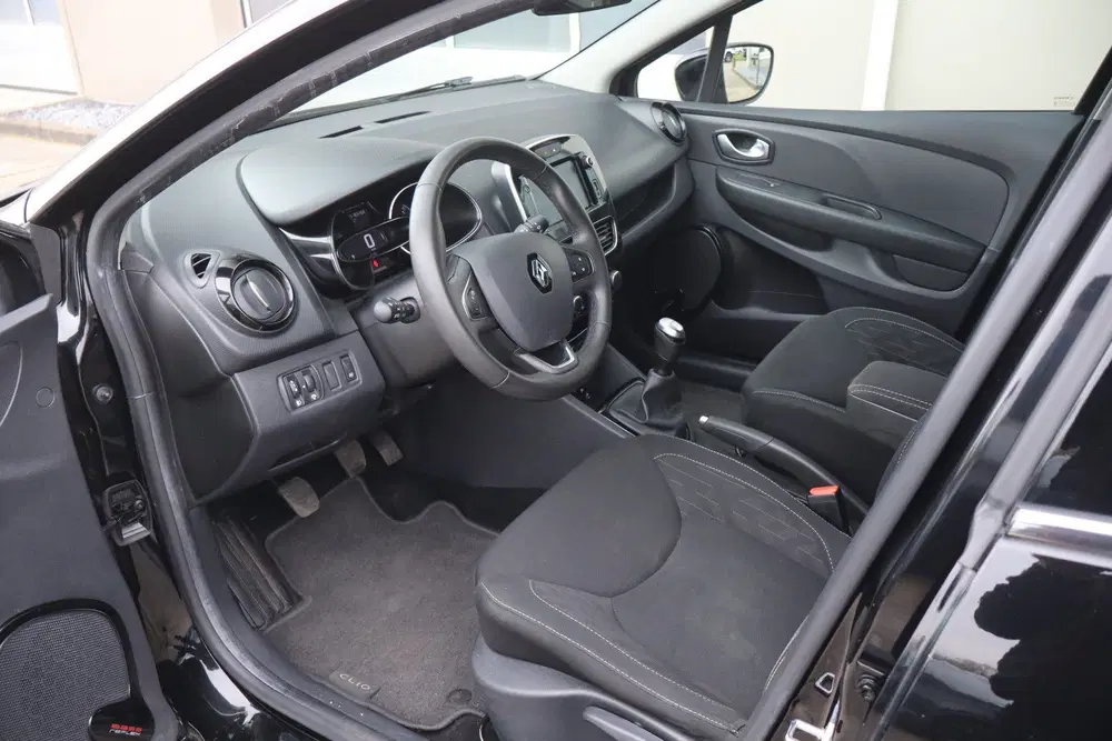 Renault Clio 0.9 TCe Limited uit 2019, foto 4