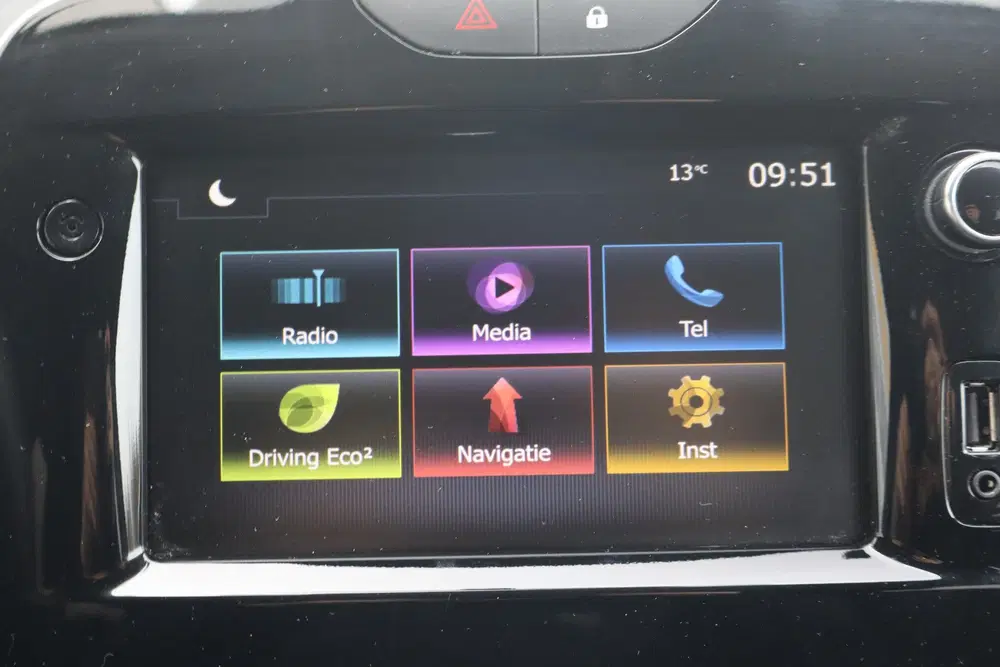 Renault Clio 0.9 TCe Limited uit 2019, foto 8