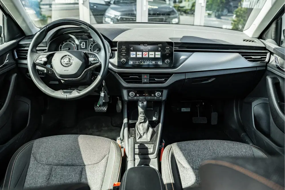 Skoda Kamiq 1.0 TSI Business Edition uit 2021, foto 2