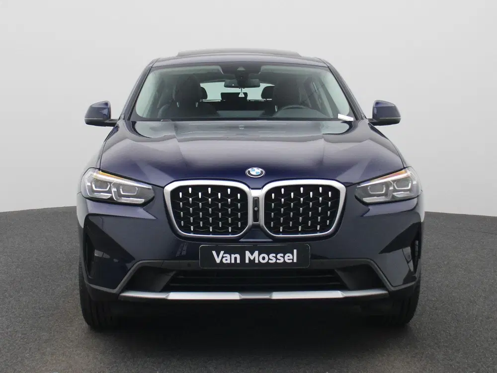BMW X4 xDrive20i High Executive uit 2021, foto 3