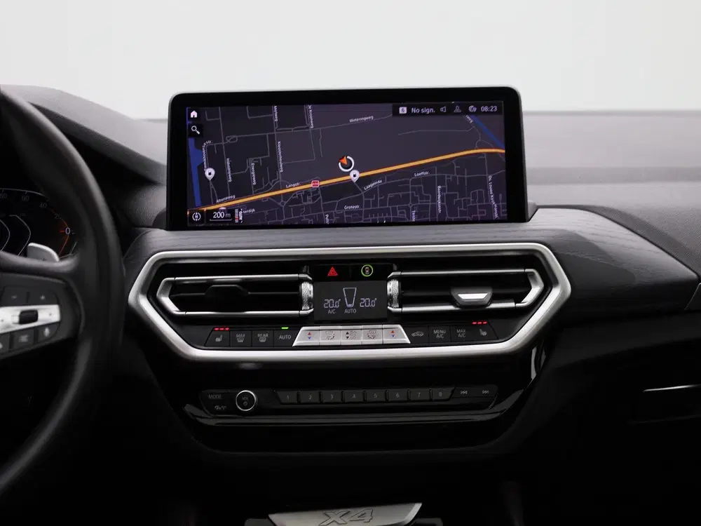 BMW X4 xDrive20i High Executive uit 2021, foto 9