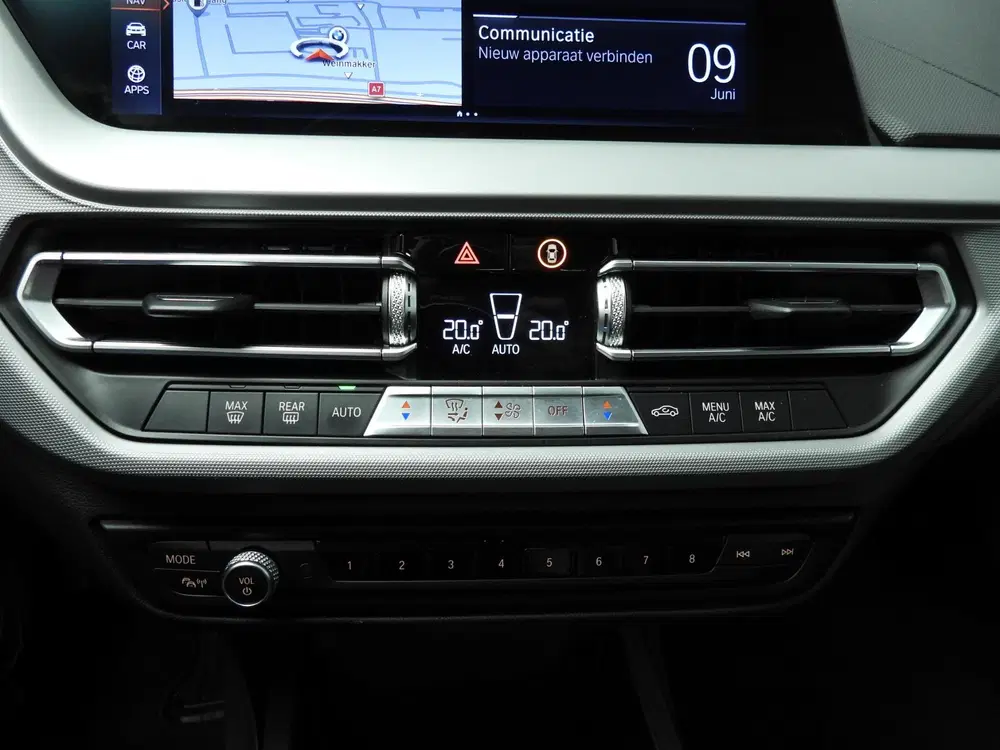 BMW 2-serie Gran Coupé 220i uit 2021, foto 14