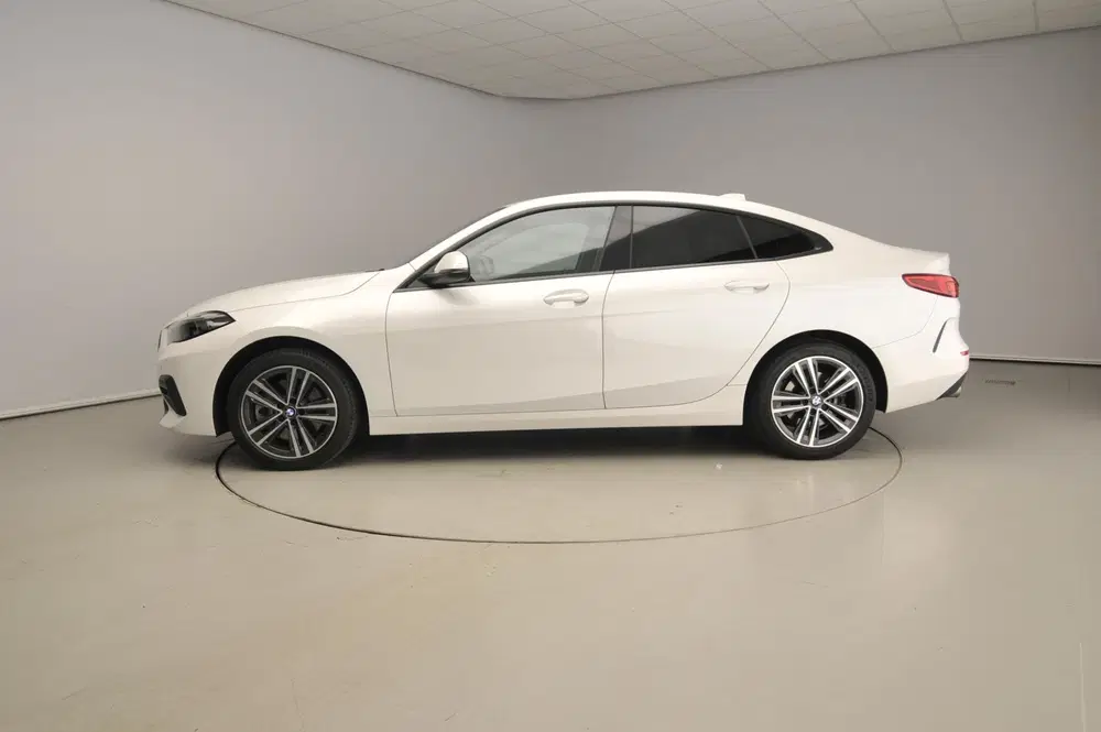 BMW 2-serie Gran Coupé 220i uit 2021, foto 2