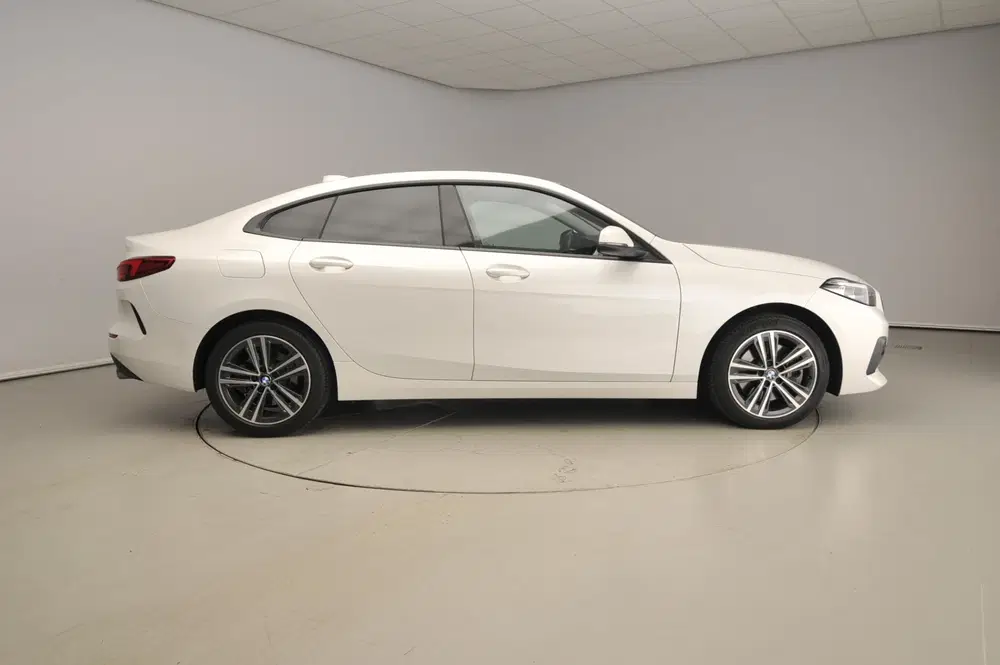 BMW 2-serie Gran Coupé 220i uit 2021, foto 4
