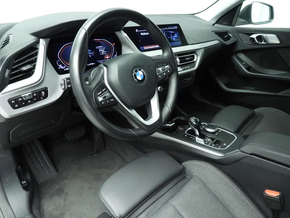 BMW 2-serie Gran Coupé 220i uit 2021, foto 6