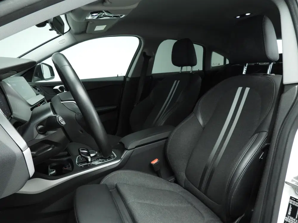 BMW 2-serie Gran Coupé 220i uit 2021, foto 7