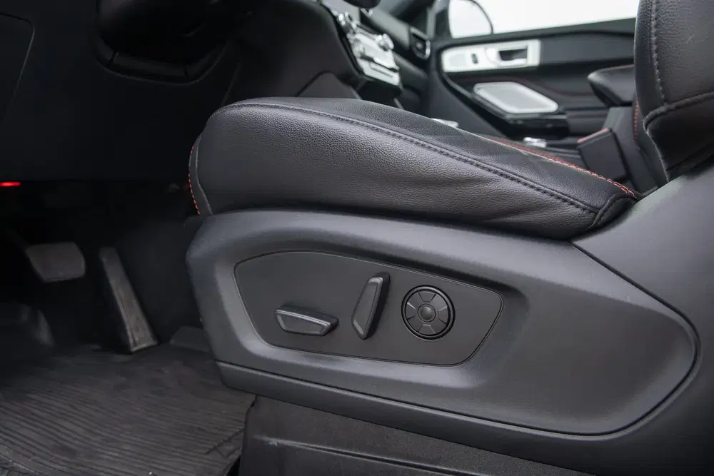 Ford Explorer 7peroons 3.0 V6 EB PHEV ST-Line plug in hy uit 2023, foto 13