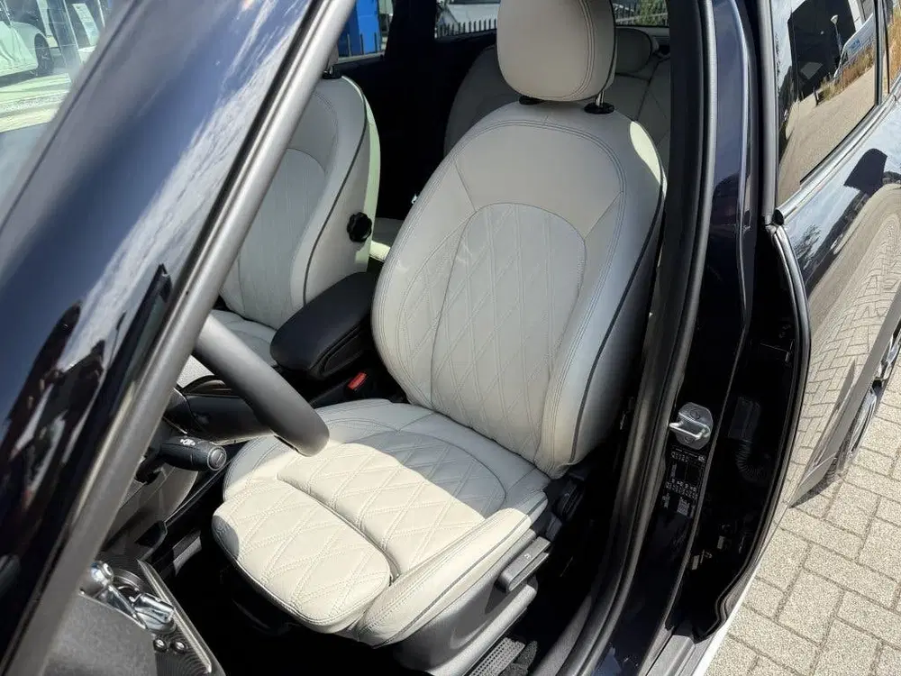 Mini Countryman 2.0 Cooper S Aut. JCW Pakket I Pano I Lede uit 2019, foto 10
