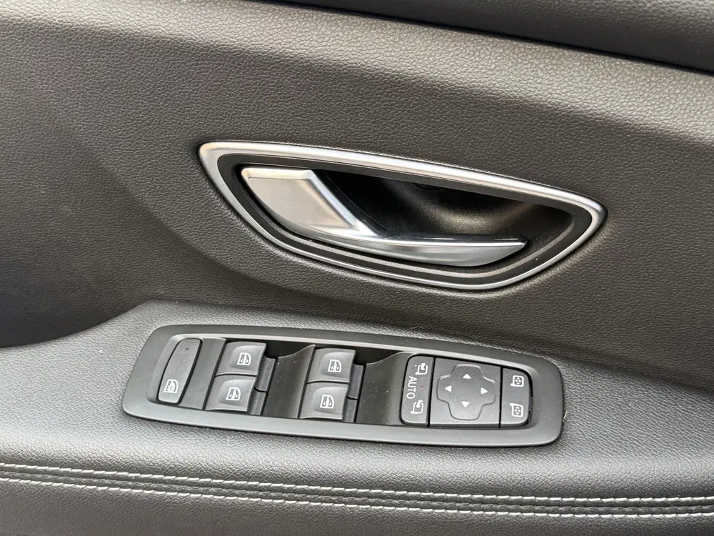 Renault Scenic Scénic 1.3 TCe 140 EDC Black Edition uit 2019, foto 12