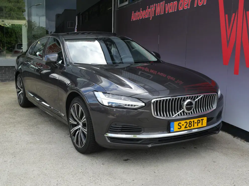 Volvo S90 2.0 T8 AWD PLUS BRIGHT uit 2023, foto 2