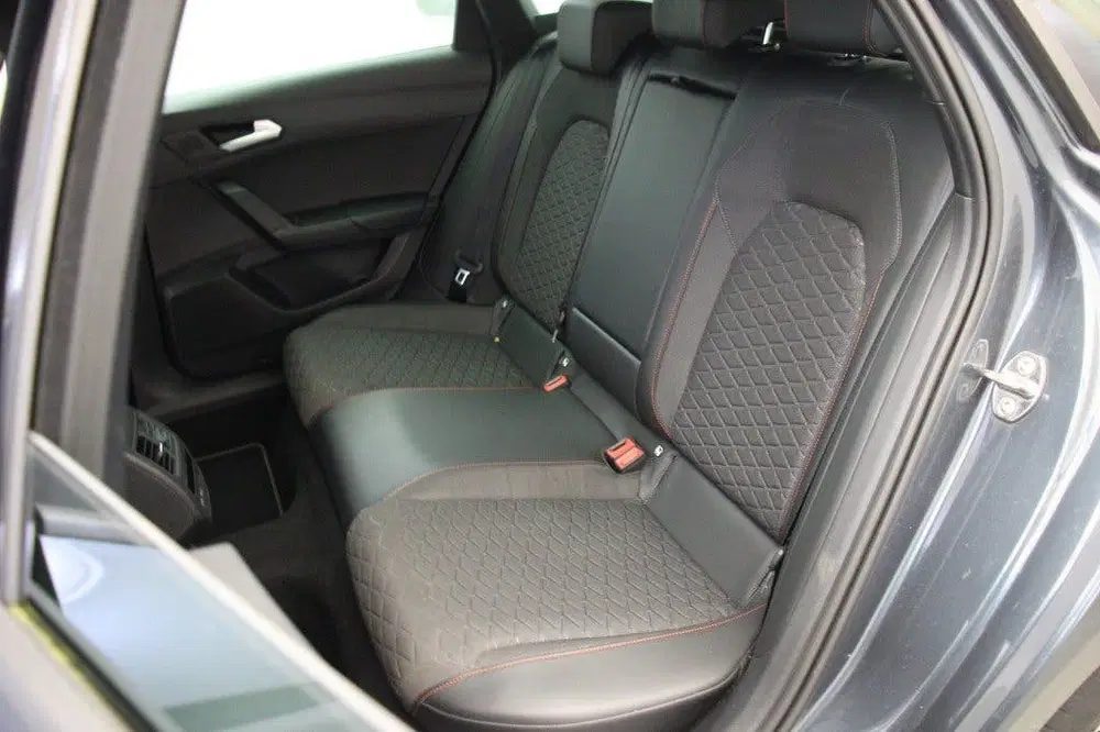 SEAT Leon Sportstourer 1.5 TSI FR Business Intense uit 2021, foto 12