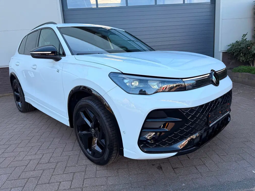 Volkswagen Tiguan 2.0 TDI uit 2024, foto 4