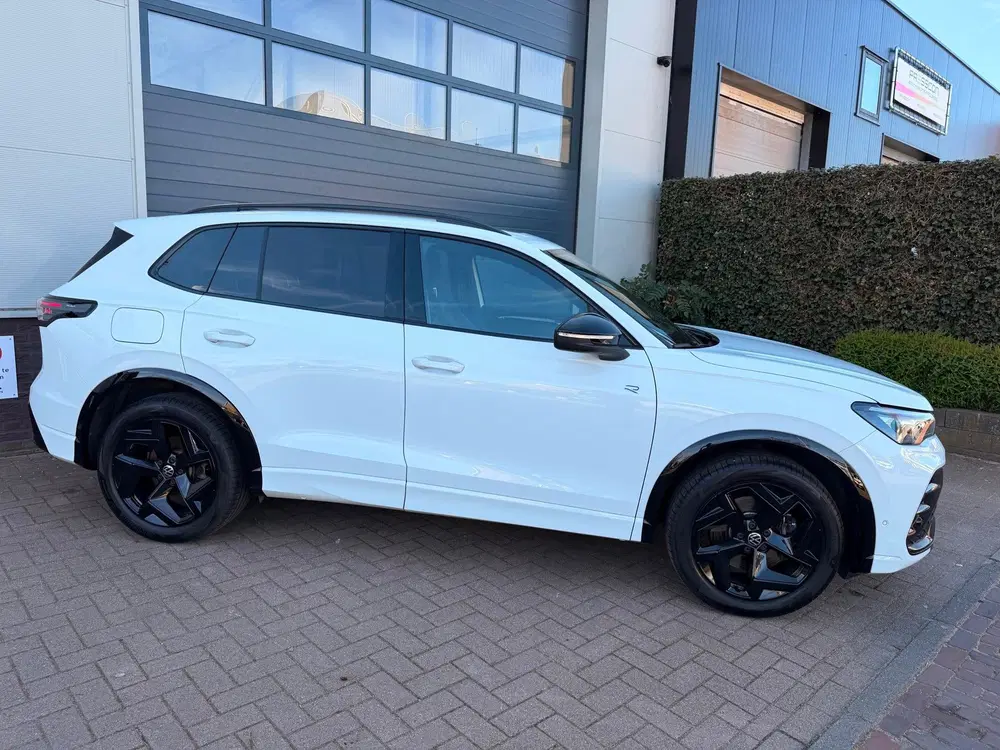 Volkswagen Tiguan 2.0 TDI uit 2024, foto 6