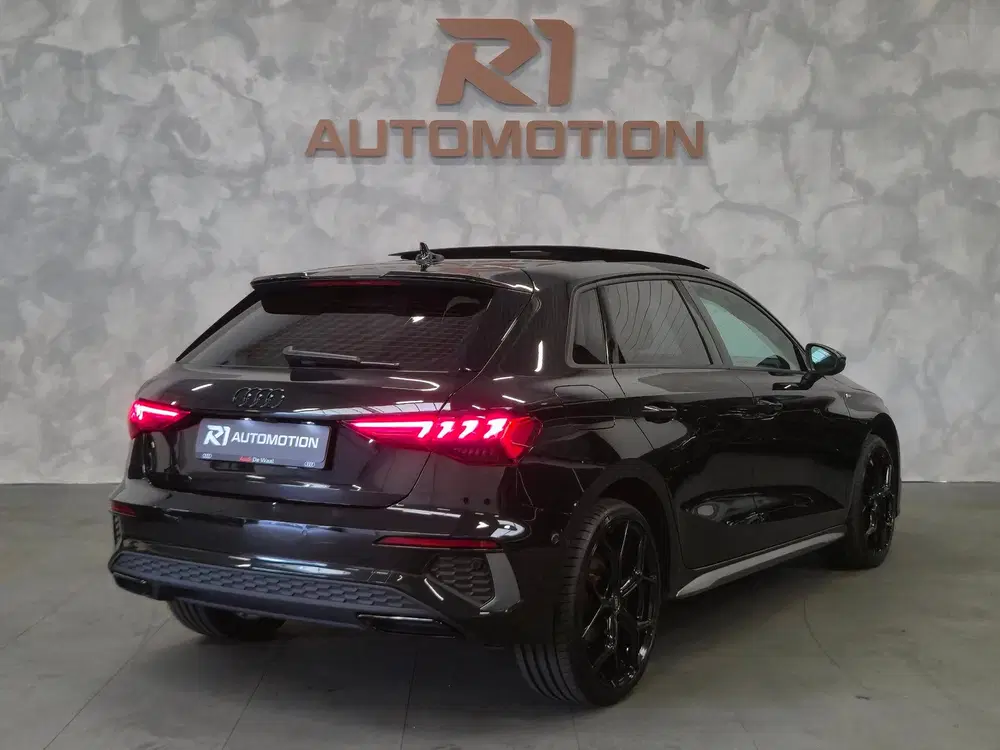 Audi A3 40 TFSI e S-Line uit 2022, foto 2