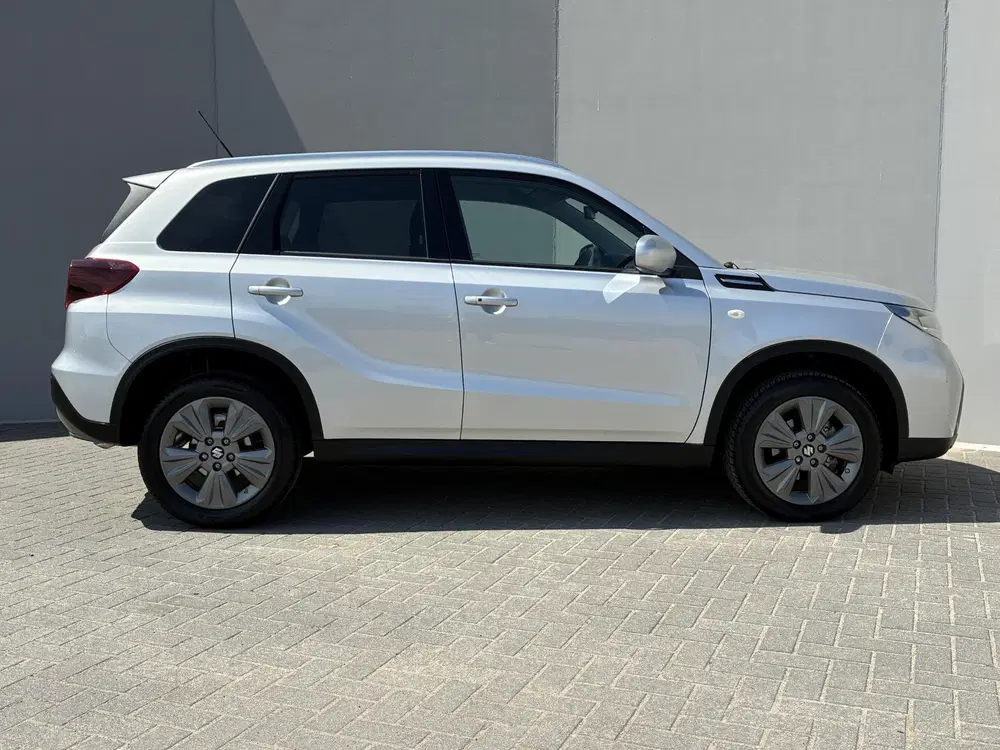 Suzuki Vitara 1.4 Boosterjet Smart Hybrid Select uit 2025, foto 15