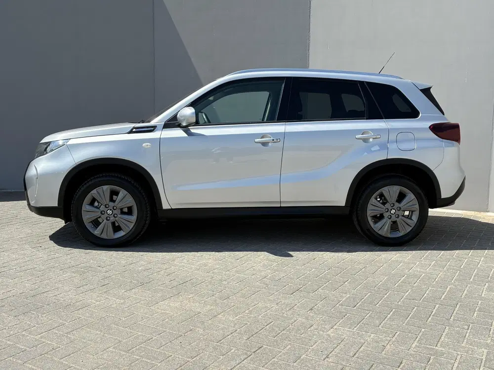 Suzuki Vitara 1.4 Boosterjet Smart Hybrid Select uit 2025, foto 8