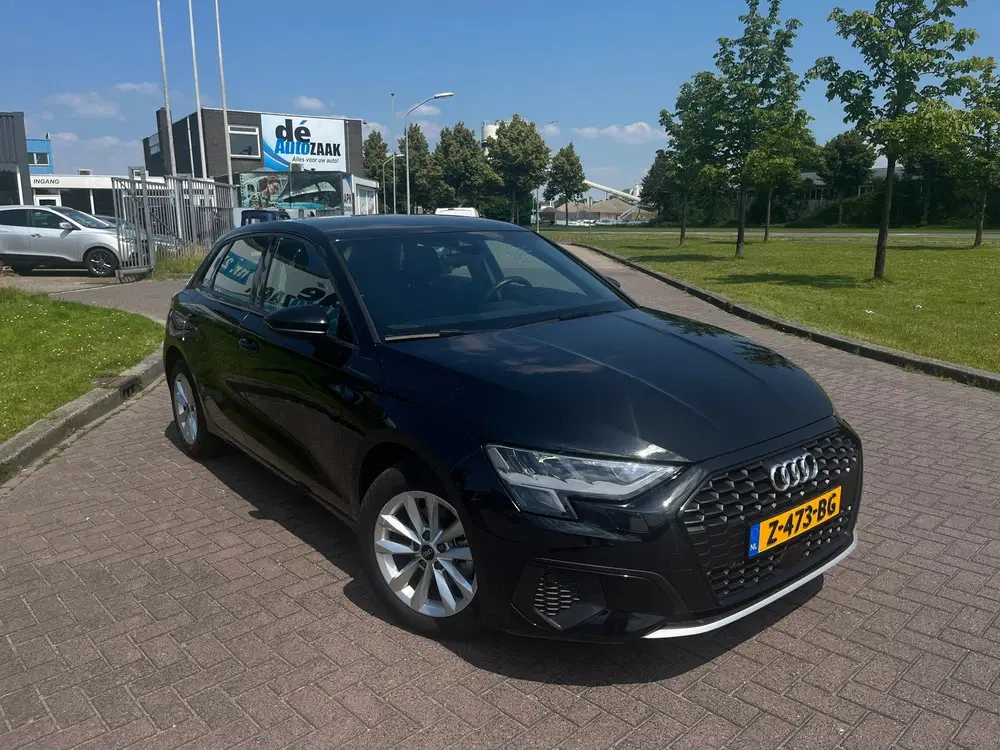 Audi A3 30 TFSI Pro Line uit 2023, foto 2