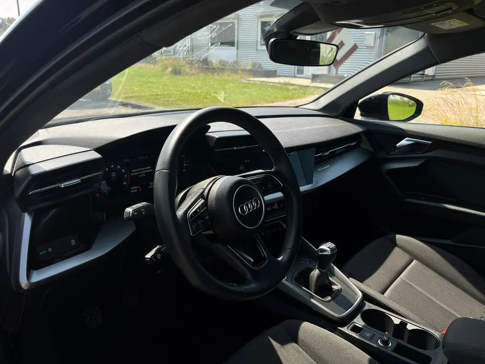 Audi A3 30 TFSI Pro Line uit 2023, foto 3