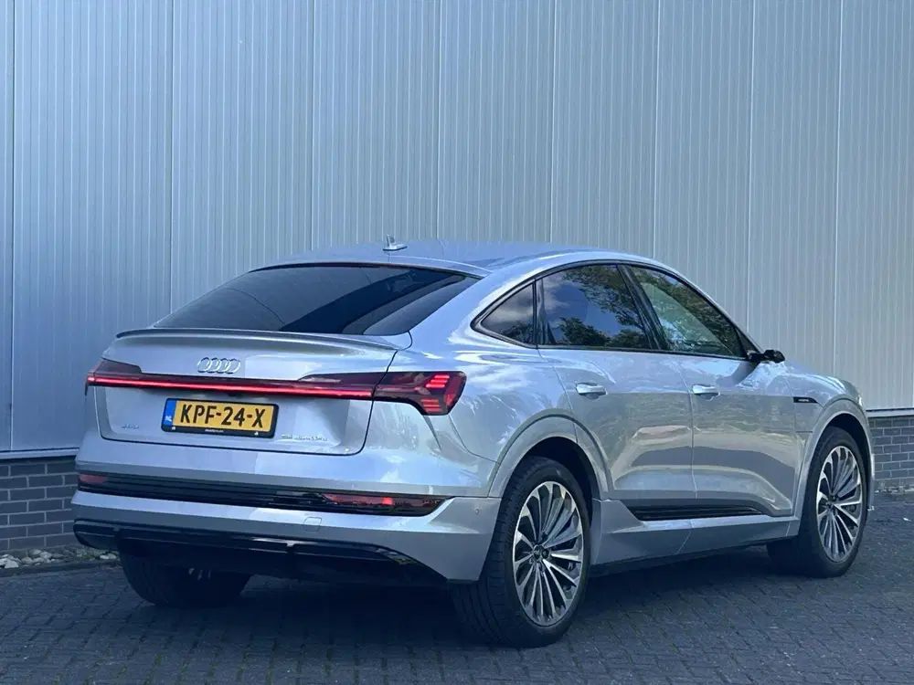 Audi e-tron Quattro S-Line 55 quattro S Edit uit 2024, foto 2