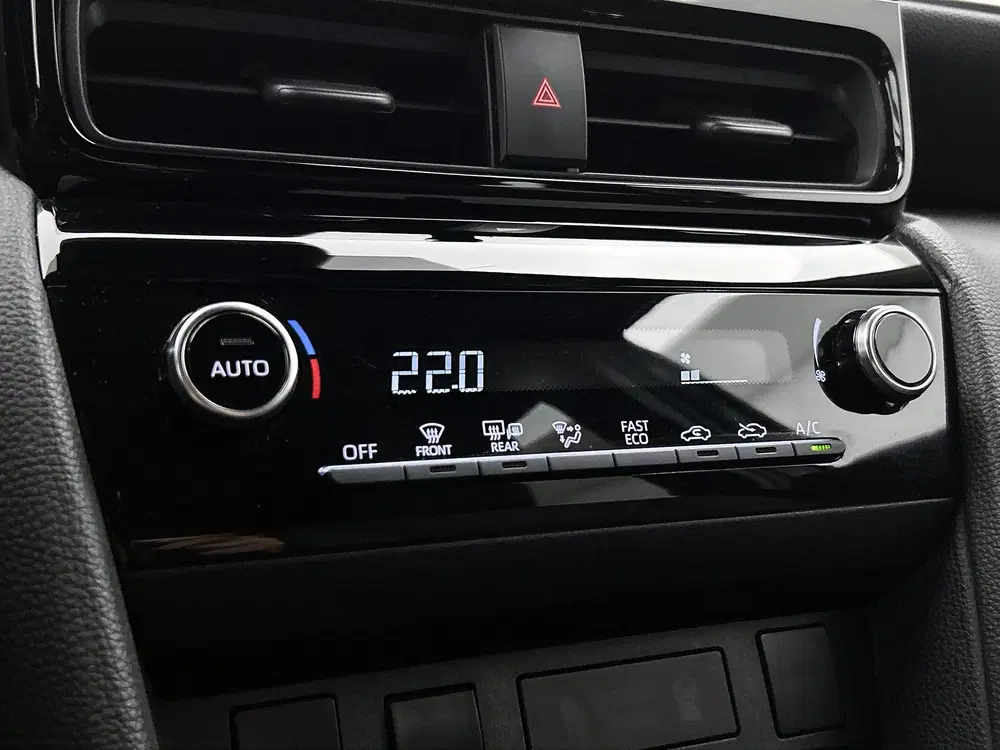 Toyota Yaris Cross 1.5 Hybrid 115 First Edition uit 2025, foto 11