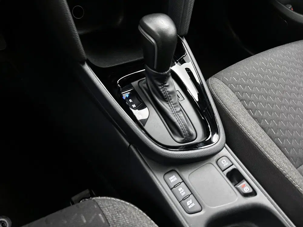 Toyota Yaris Cross 1.5 Hybrid 115 First Edition uit 2025, foto 12