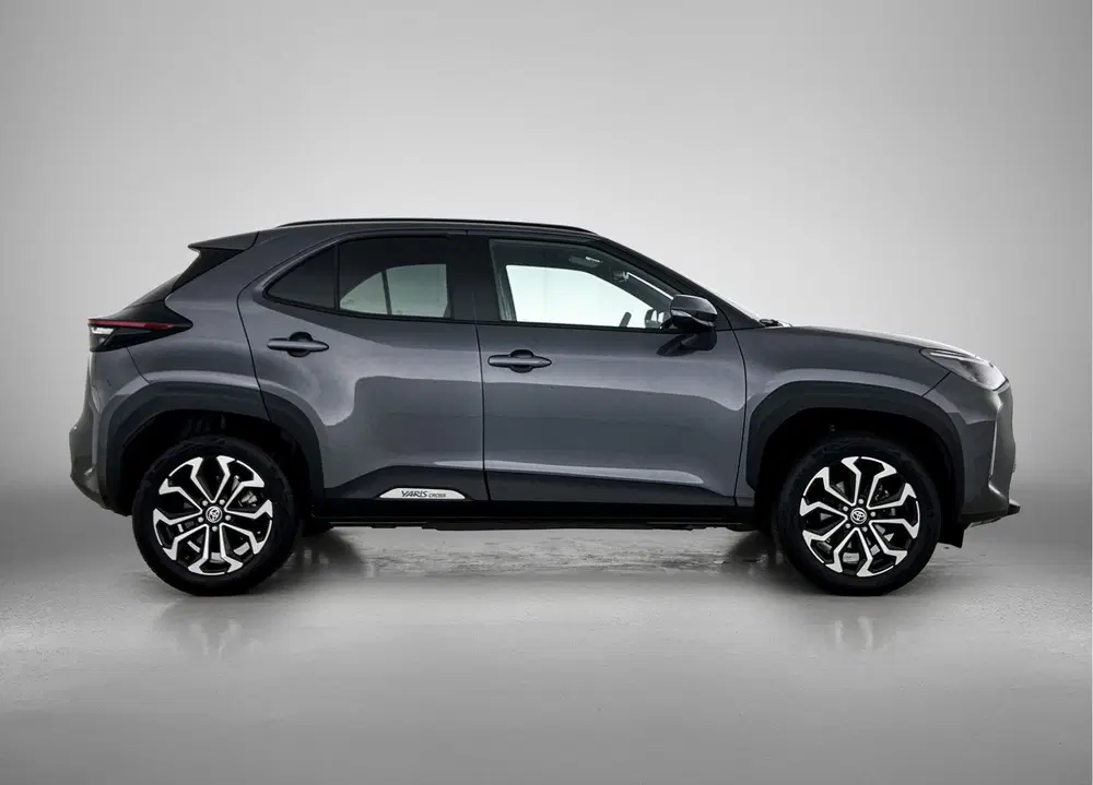 Toyota Yaris Cross 1.5 Hybrid 115 First Edition uit 2025, foto 13