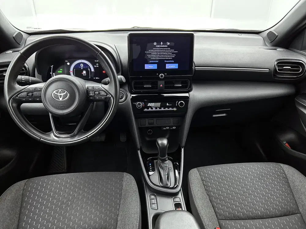 Toyota Yaris Cross 1.5 Hybrid 115 First Edition uit 2025, foto 4