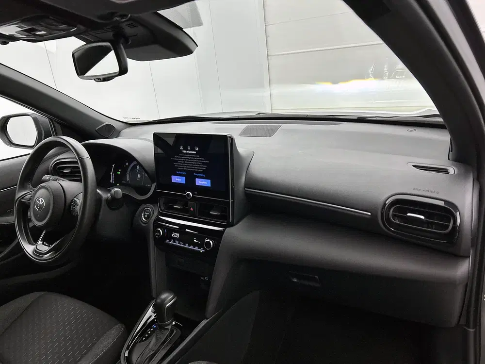 Toyota Yaris Cross 1.5 Hybrid 115 First Edition uit 2025, foto 6
