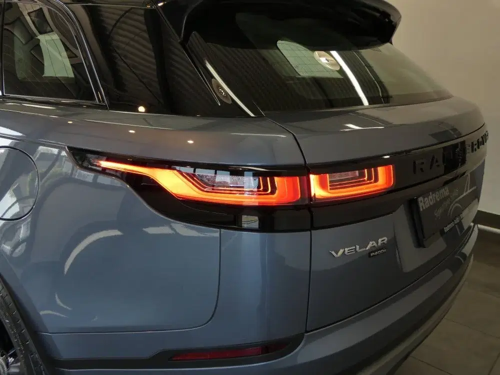 Land Rover Range Rover Velar P400e Plug in hybrid Panodak uit 2022, foto 12
