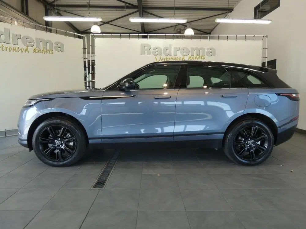 Land Rover Range Rover Velar P400e Plug in hybrid Panodak uit 2022, foto 4