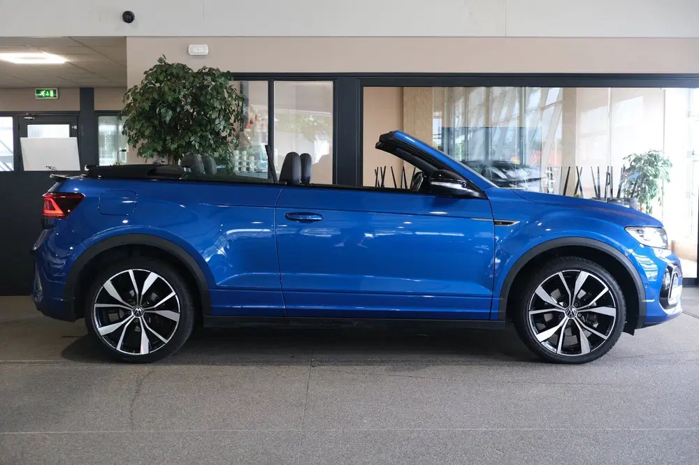 Volkswagen T-Roc 1.5 TSI DSG 2x R-Line Navi Camera Le uit 2022, foto 8