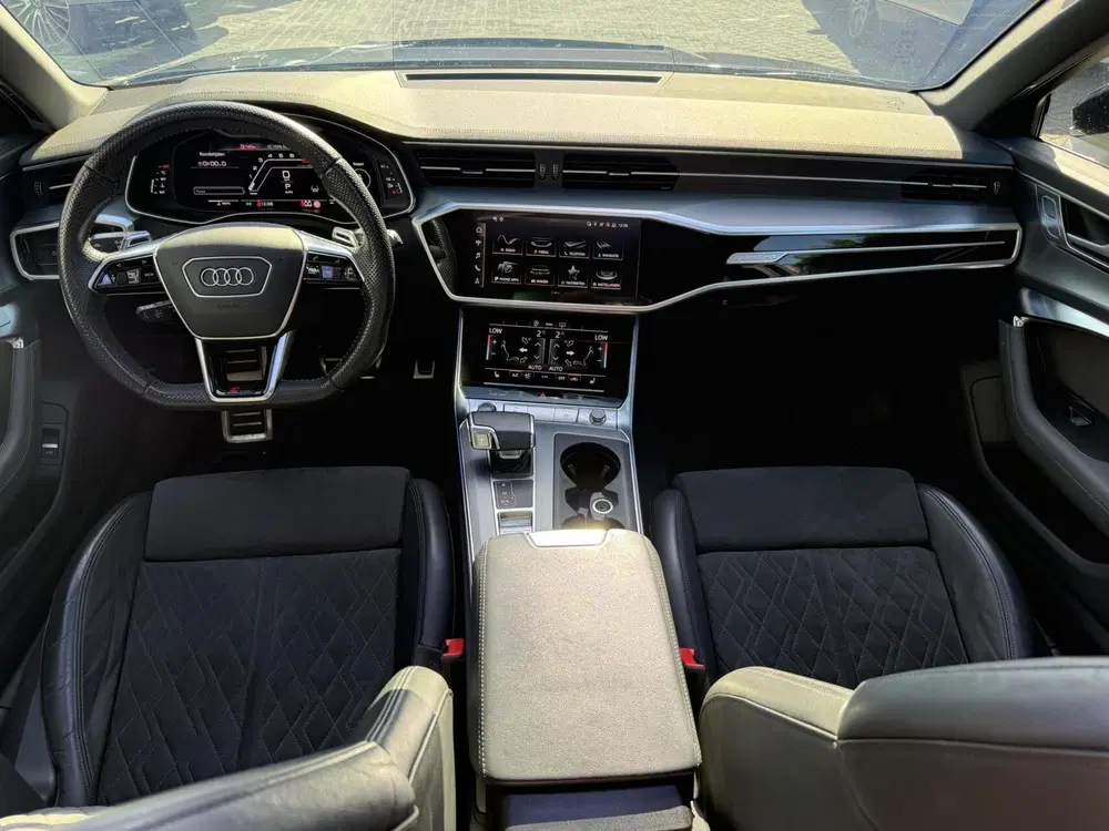 Audi A6 RS 6 TFSI Quattro uit 2020, foto 13
